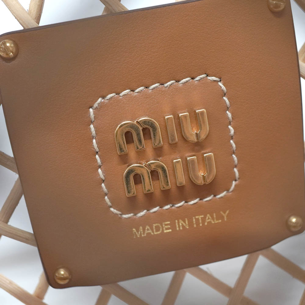 正規品★MiuMiu★ 5BA286 ウーブンファブリック ハンドバッグ 楽天市場】ミュウミュウ Miumiu 5BA286 ウーブンファブリック